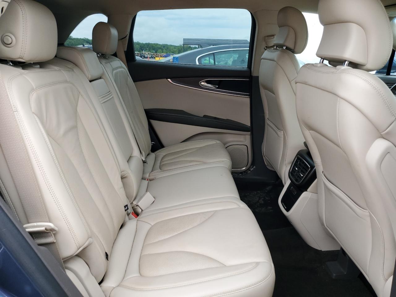 2019 Lincoln Nautilus Select VIN: 2LMPJ8K97KBL67677 Lot: 62775035
