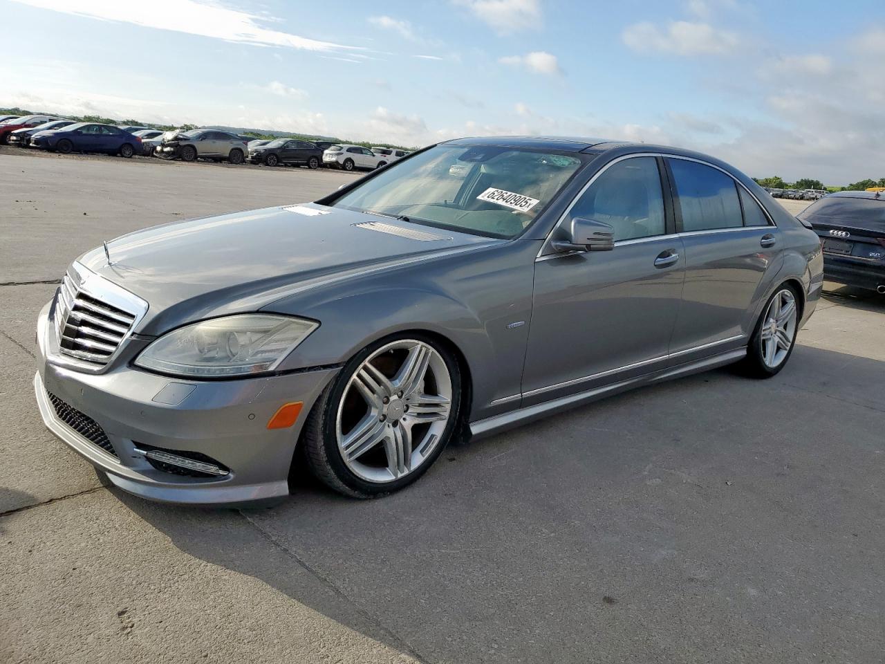MERCEDES-BENZ S-CLASS 2012 VIN WDDNG7DB7CA420509