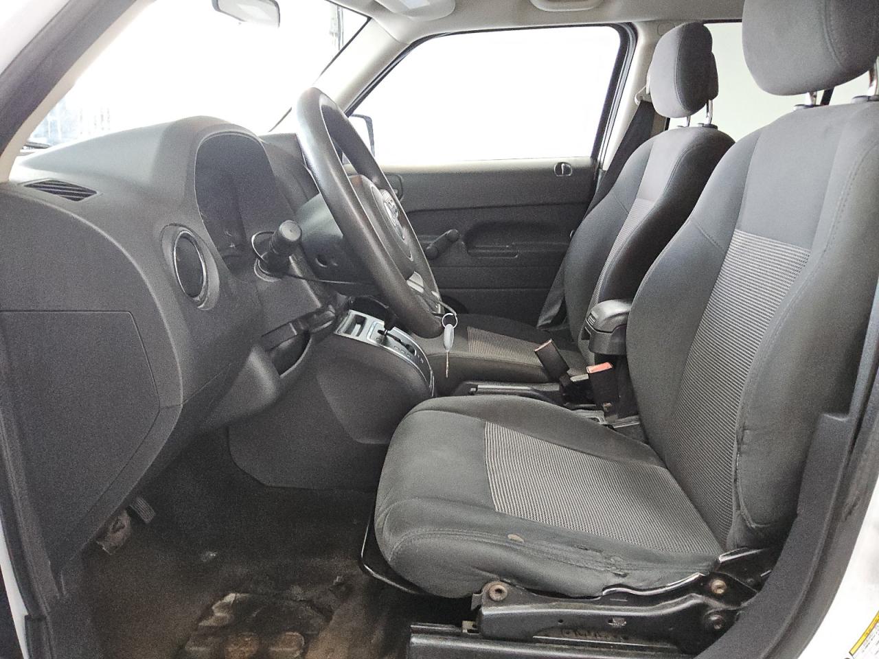 2015 Jeep Patriot Sport VIN: 1C4NJPBB2FD304782 Lot: 60790295