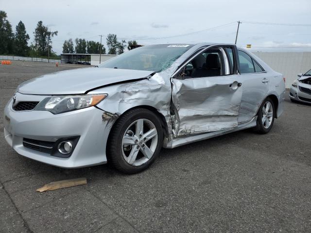  TOYOTA CAMRY 2013 Srebrny