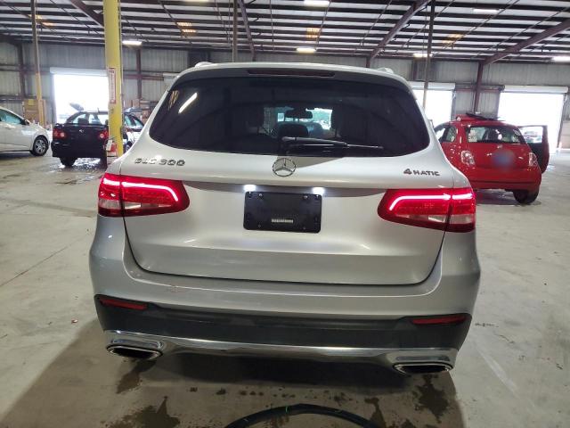  MERCEDES-BENZ GLC-CLASS 2016 Srebrny