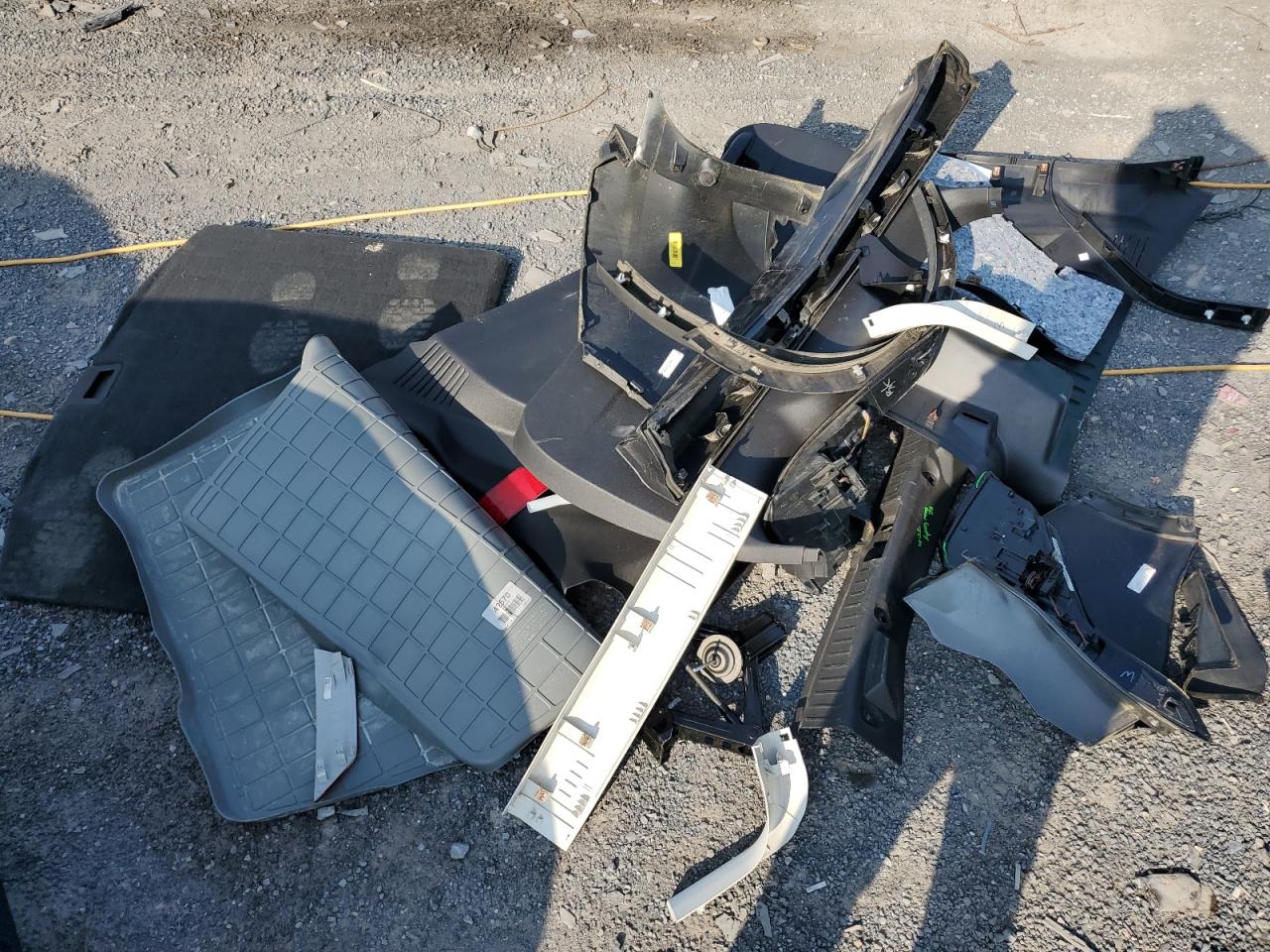 2019 Ford Escape Se VIN: 1FMCU9GD6KUB07298 Lot: 62732635