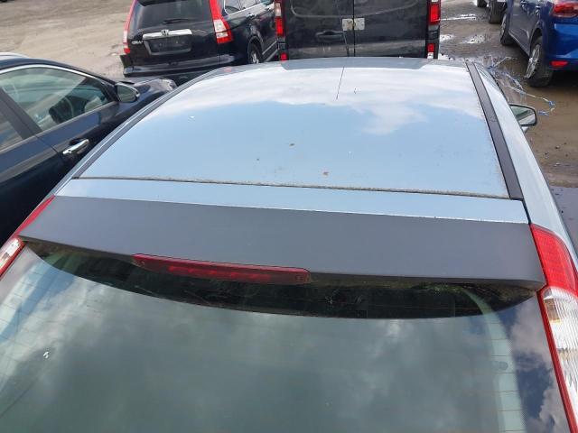 2005 FORD FOCUS GHIA