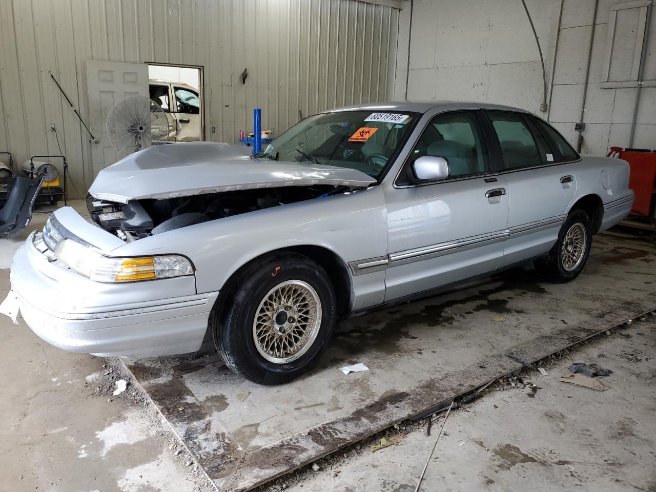 1996 Ford Crown Victoria Lx