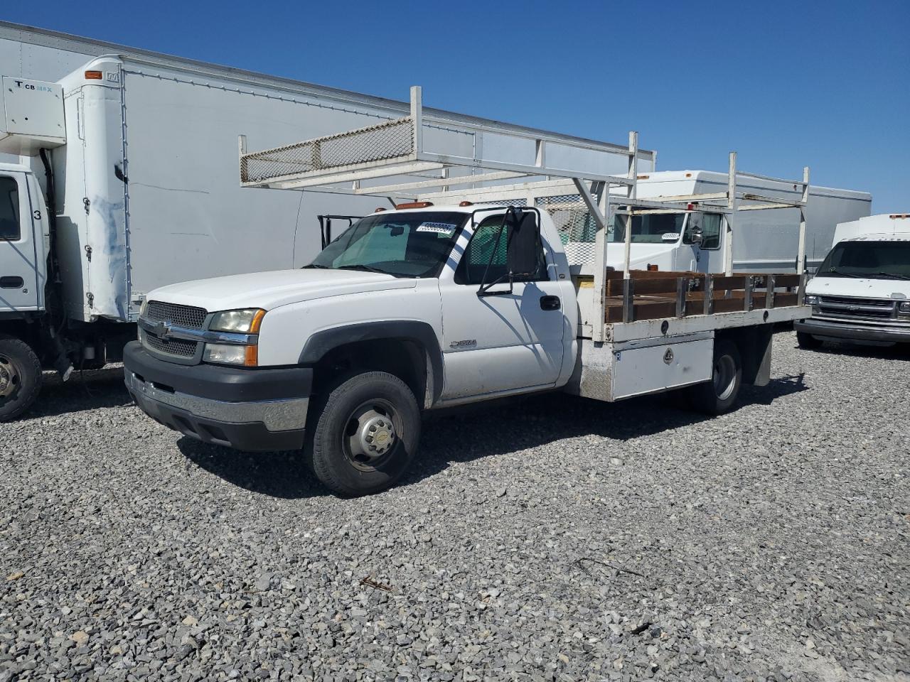 2004 Chevrolet Silverado C3500 for Sale in North Las Vegas, NV - Minor Dent/Scratches