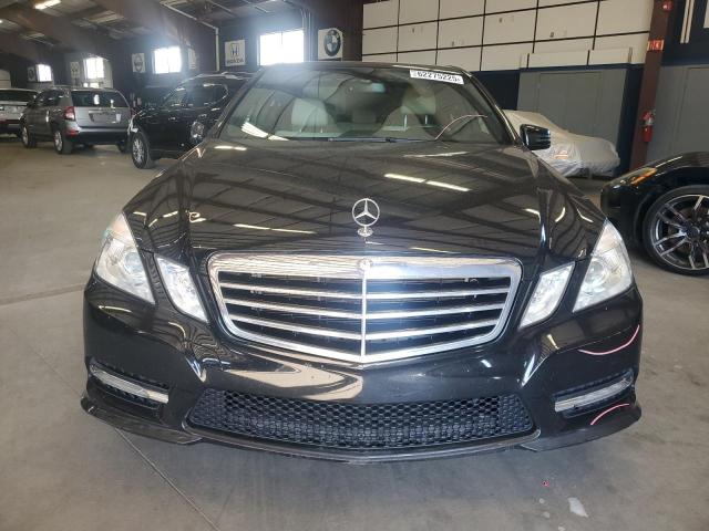 Sedans MERCEDES-BENZ E-CLASS 2013 Czarny