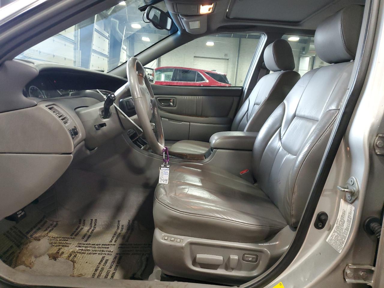2002 Toyota Avalon Xl VIN: 4T1BF28B92U211827 Lot: 62215455
