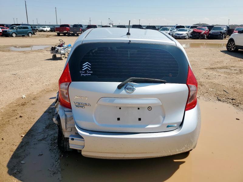 Hatchbacks NISSAN VERSA 2014 Silver