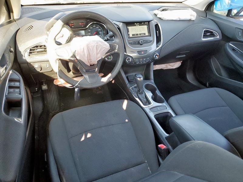  CHEVROLET CRUZE 2018 Srebrny