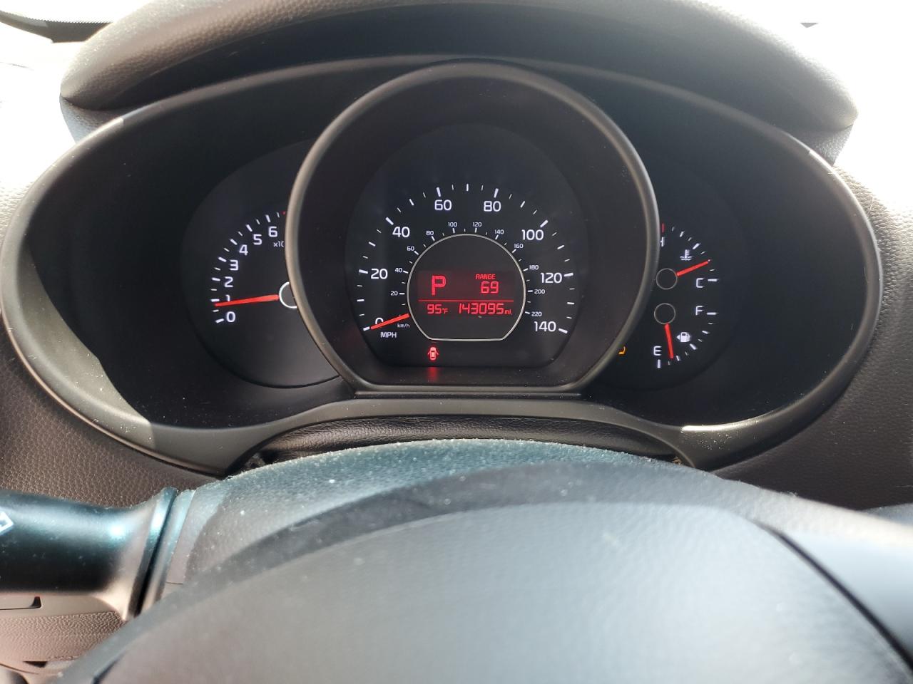 2015 Kia Soul + VIN: KNDJP3A52F7814677 Lot: 62559565