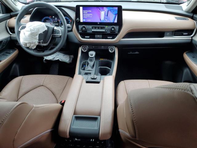  TOYOTA GRAND HIGH 2024 Red