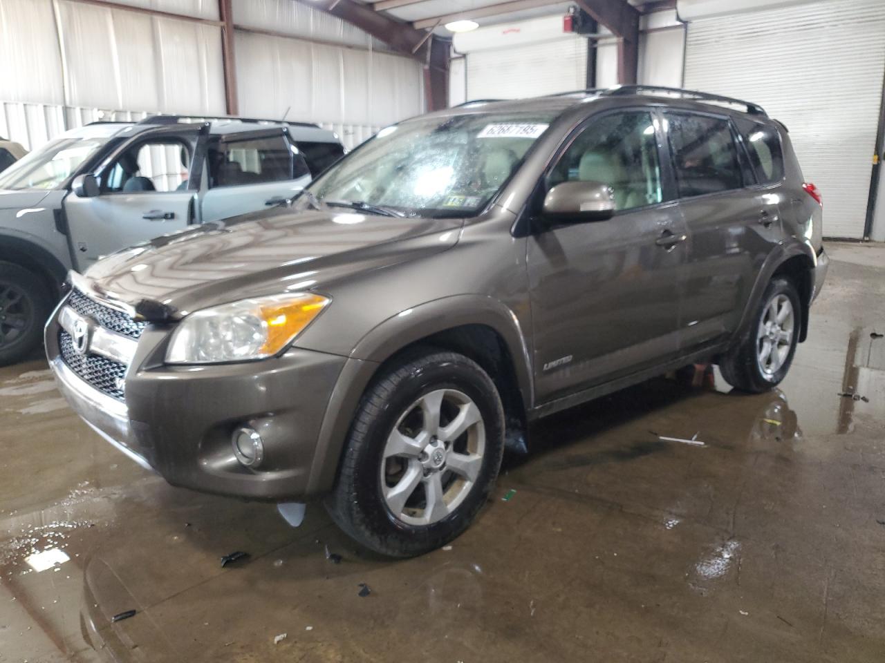 TOYOTA RAV4 2011 VIN 2T3DK4DVXBW053618