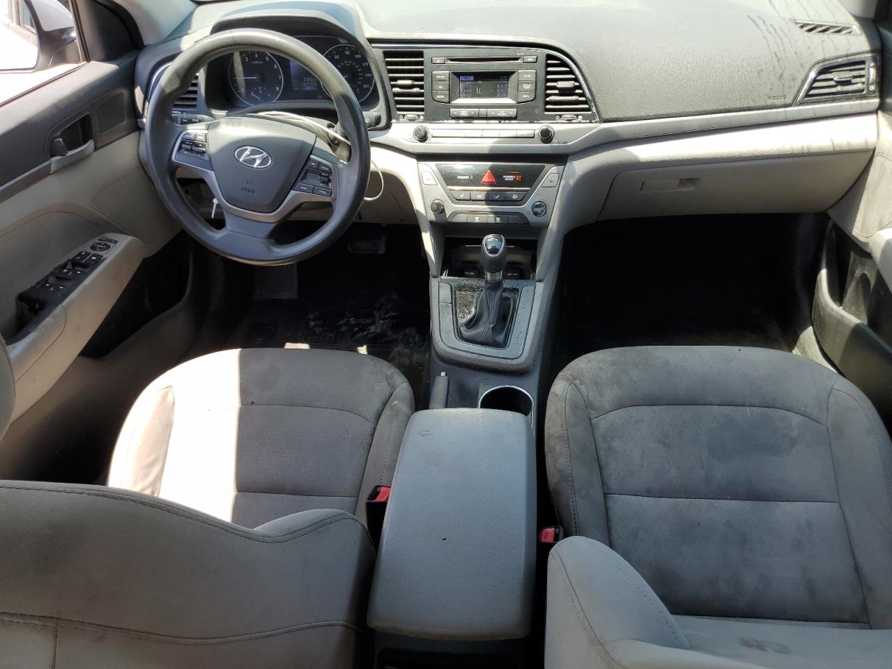 HYUNDAI ELANTRA 2017 VIN 5NPD74LF8HH149470 фото 8
