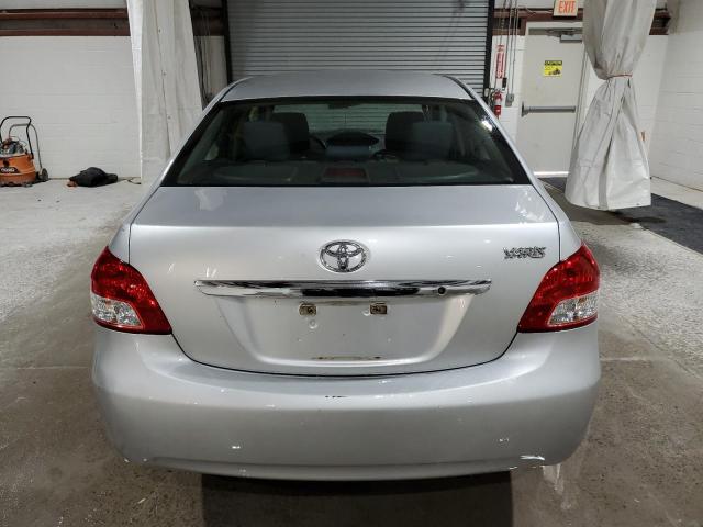  TOYOTA YARIS 2012 Srebrny