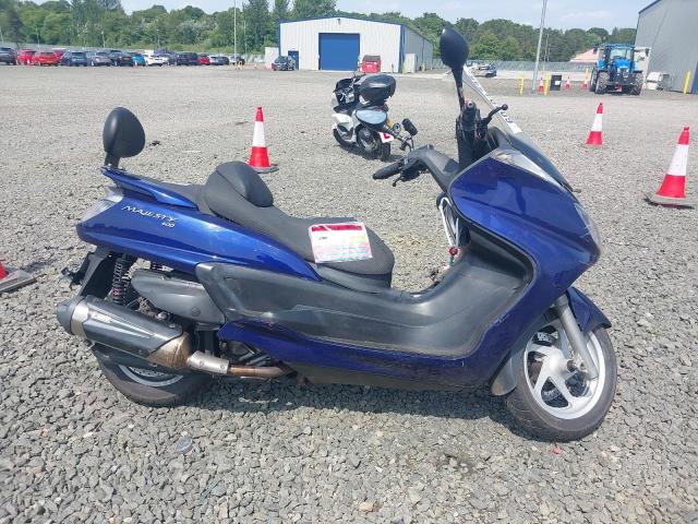 2004 YAMAHA YP 400