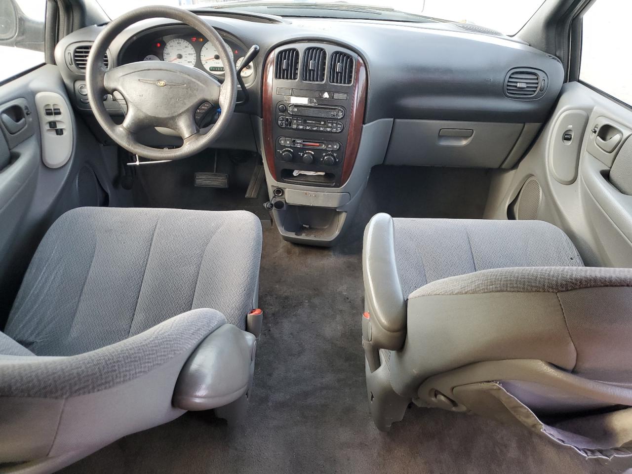2004 Chrysler Town & Country Lx VIN: 1C4GP44R04B532515 Lot: 58263665