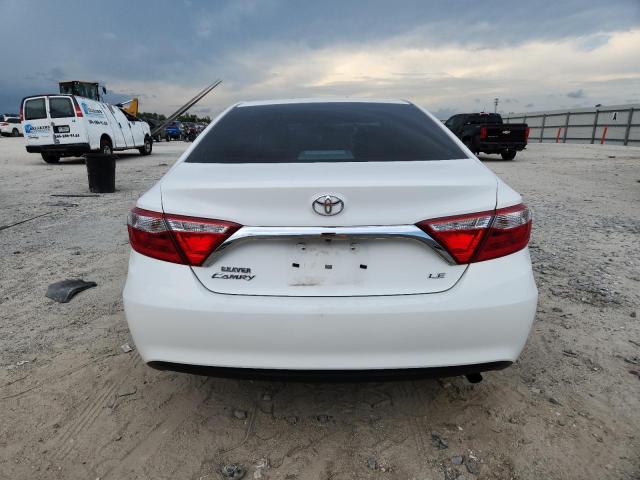  TOYOTA CAMRY 2016 Biały