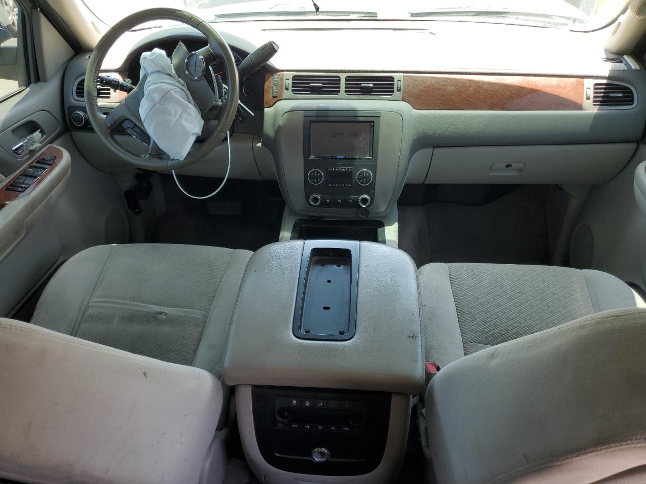 2008 GMC Yukon VIN: 1GKFC13J08J221961 Lot: 61946935
