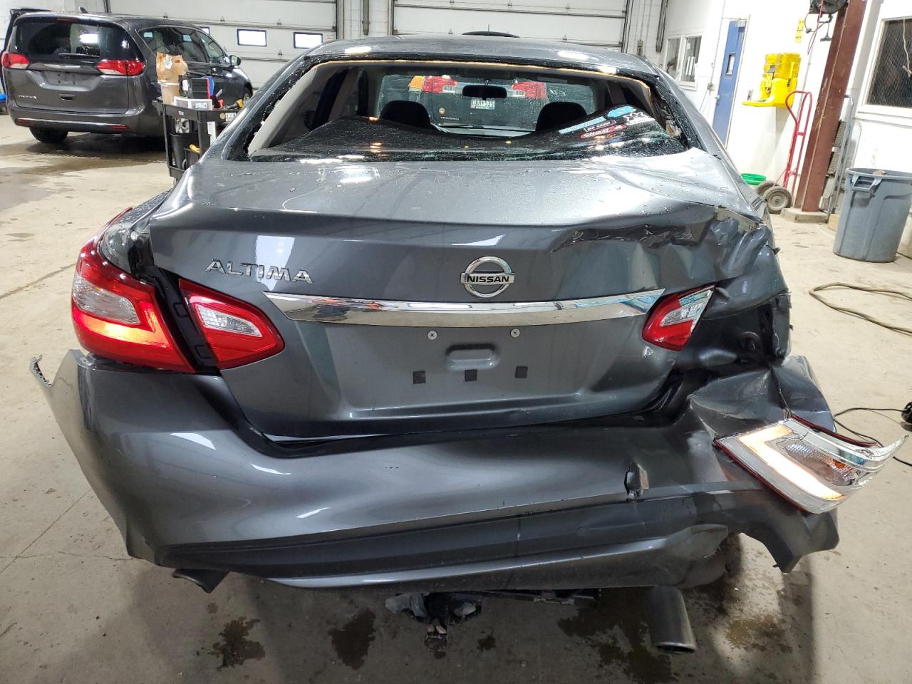 NISSAN ALTIMA 2017 VIN 1N4AL3AP8HN337044 photo 6