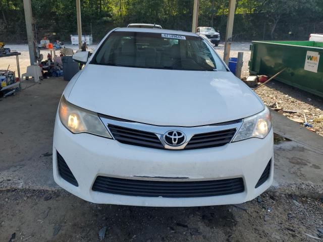  TOYOTA CAMRY 2014 Белый