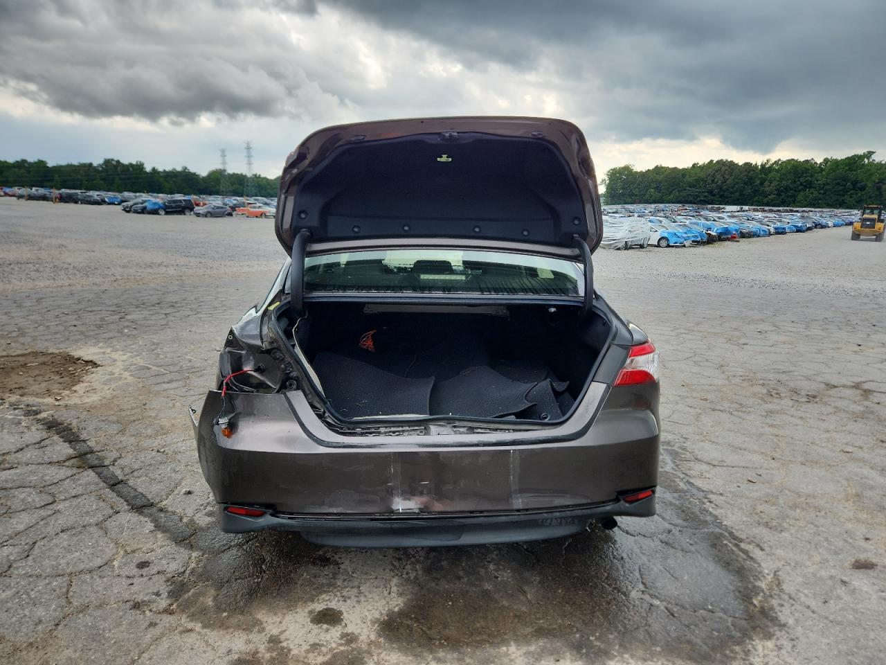 2018 Toyota Camry L VIN: JTNB11HK1J3025759 Lot: 63051435