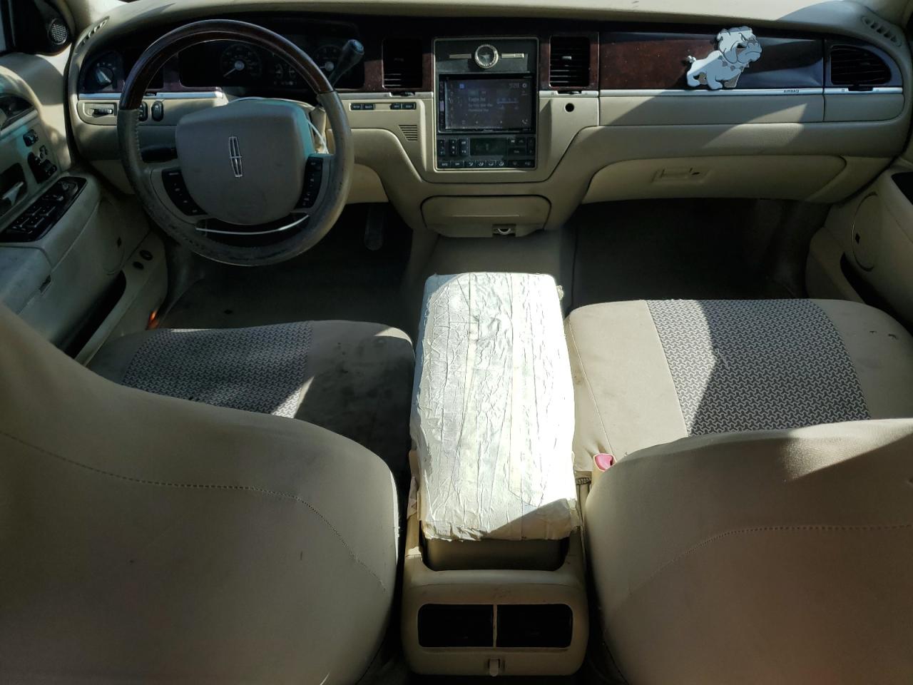 2006 Lincoln Town Car Designer VIN: 1LNHM83VX6Y646357 Lot: 62255825