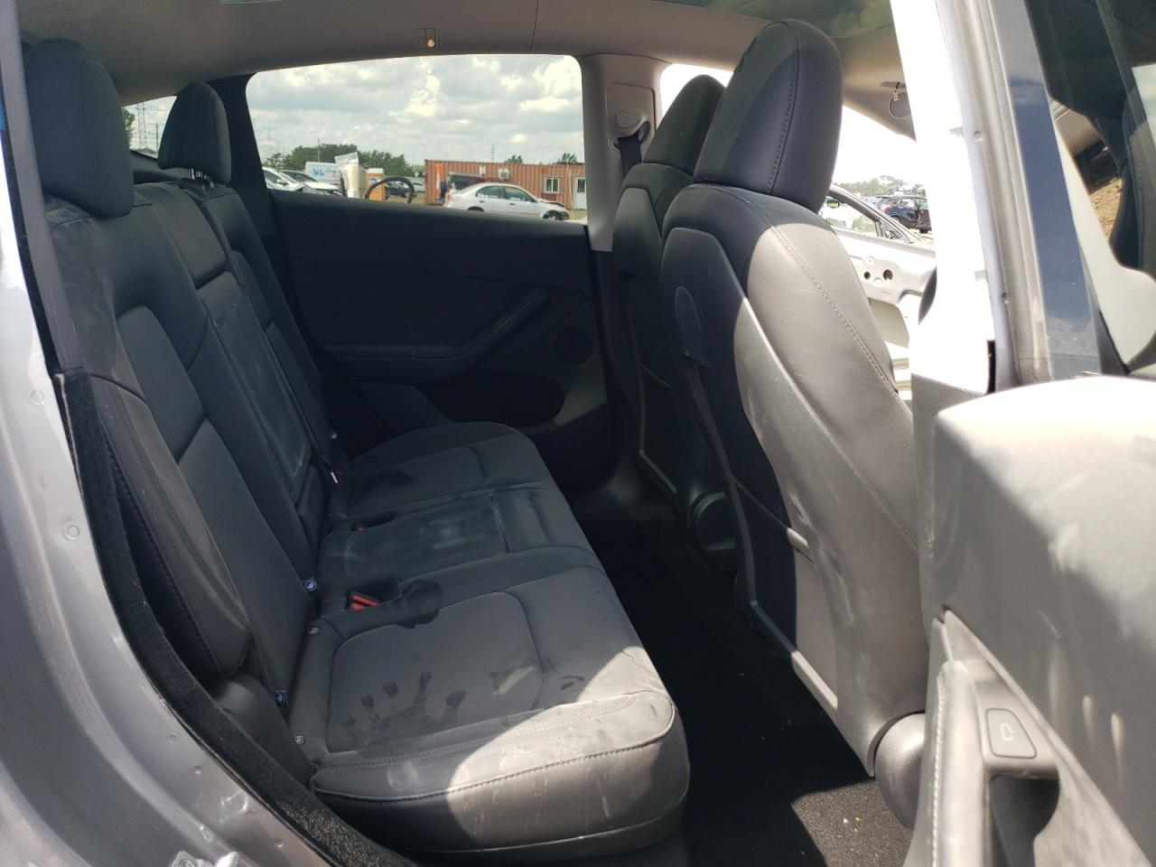 2025 Tesla Model Y VIN: 7SAYGDED5SA377204 Lot: 62487355