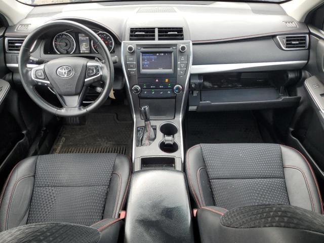 Sedans TOYOTA CAMRY 2015 Granatowy