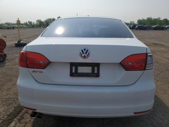 Sedans VOLKSWAGEN JETTA 2014 Biały