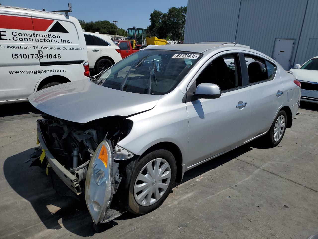 2014 Nissan Versa S იყიდება Sacramento-ში, CA - Front End