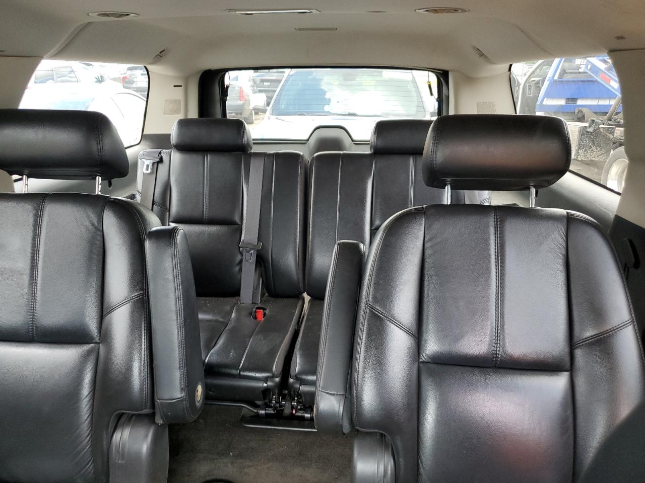 2007 Chevrolet Suburban K1500 VIN: 3GNFK16387G266293 Lot: 60095115