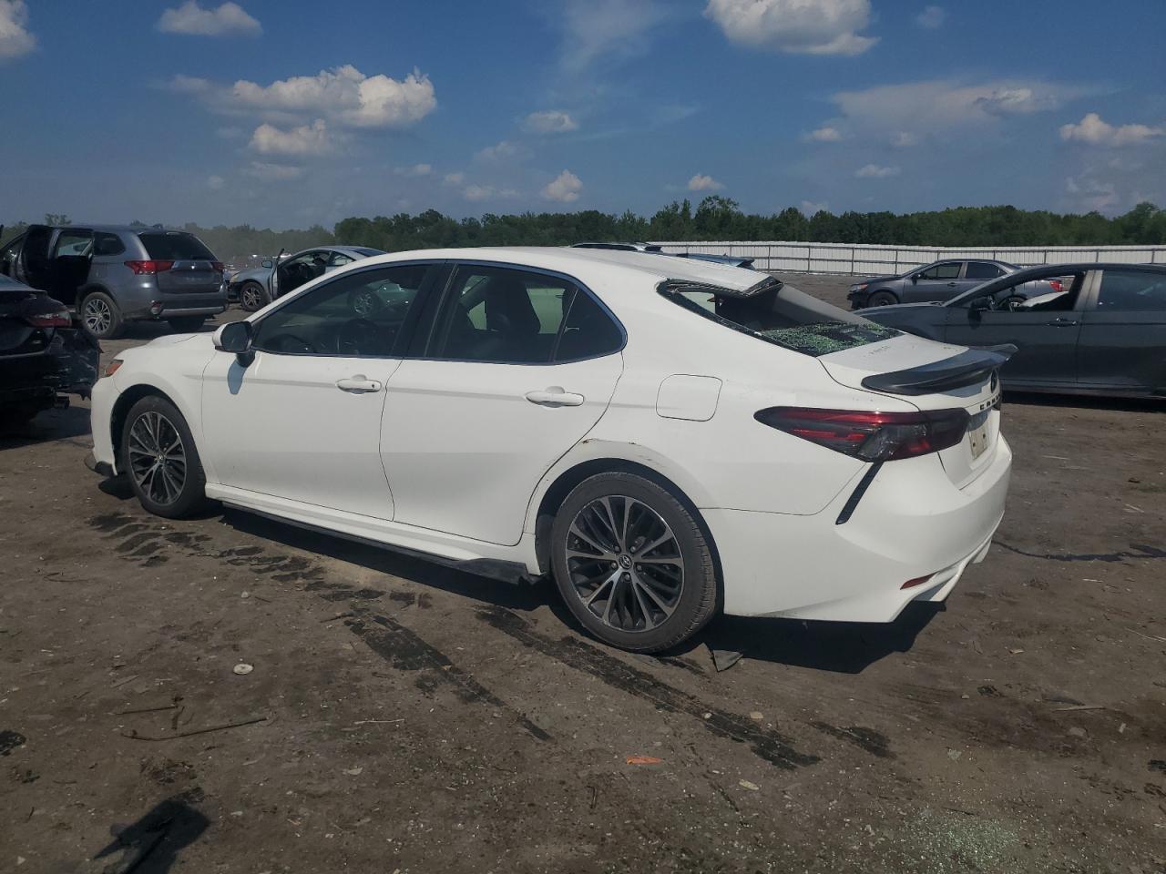 TOYOTA CAMRY 2018 VIN JTNB11HK3J3002418 zdjęcie 2