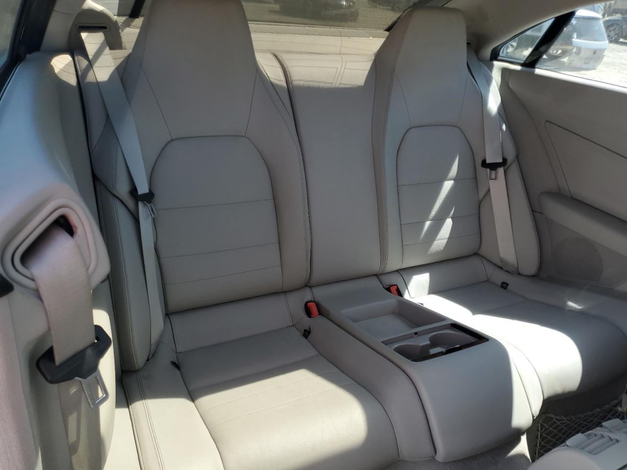 2010 Mercedes-Benz E 350 VIN: WDDKJ5GB6AF026956 Lot: 62370885