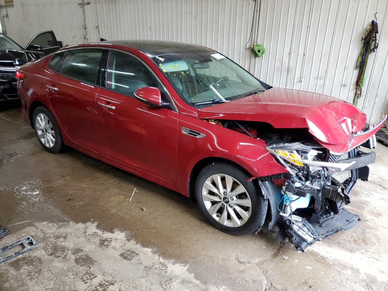 KIA OPTIMA 2018 VIN 5XXGT4L30JG233640 фото 4