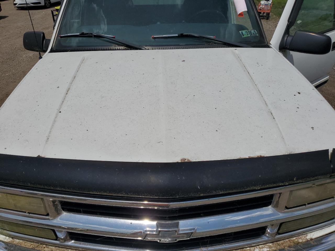 2000 Chevrolet Gmt-400 K2500 VIN: 1GCGK29R2YF428215 Lot: 94247695