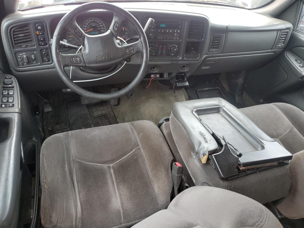 2005 GMC New Sierra K1500 VIN: 2GTEK13T251177401 Lot: 62755075