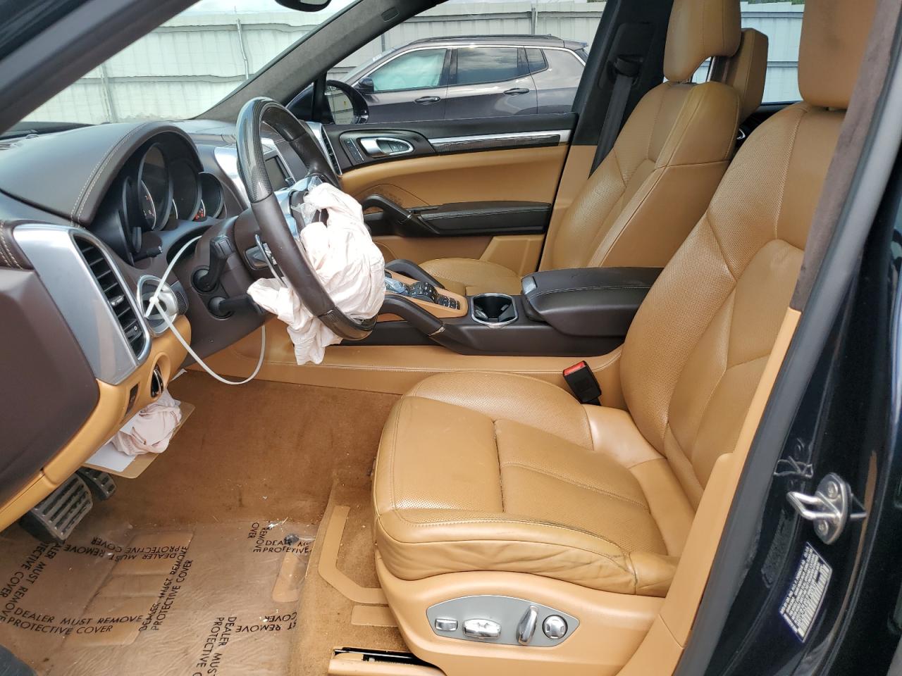 2015 Porsche Cayenne Turbo VIN: WP1AC2A23FLA82321 Lot: 61651185