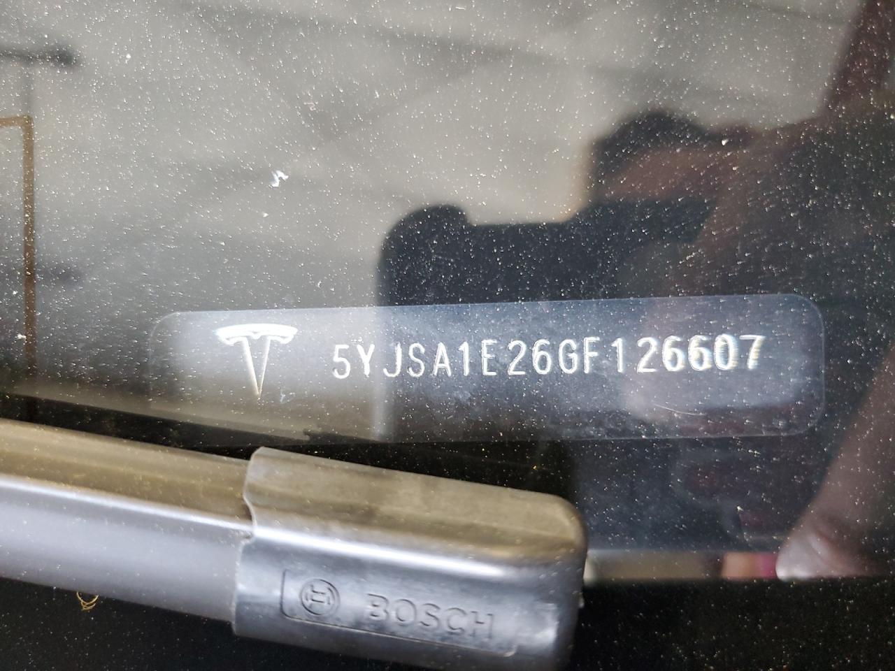 2016 Tesla Model S VIN: 5YJSA1E26GF126607 Lot: 61333845