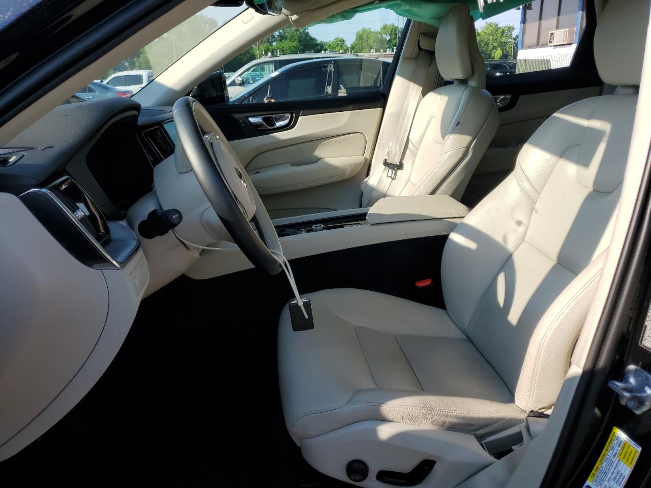 2018 Volvo Xc60 T5 VIN: LYV102RK5JB068691 Lot: 62558225
