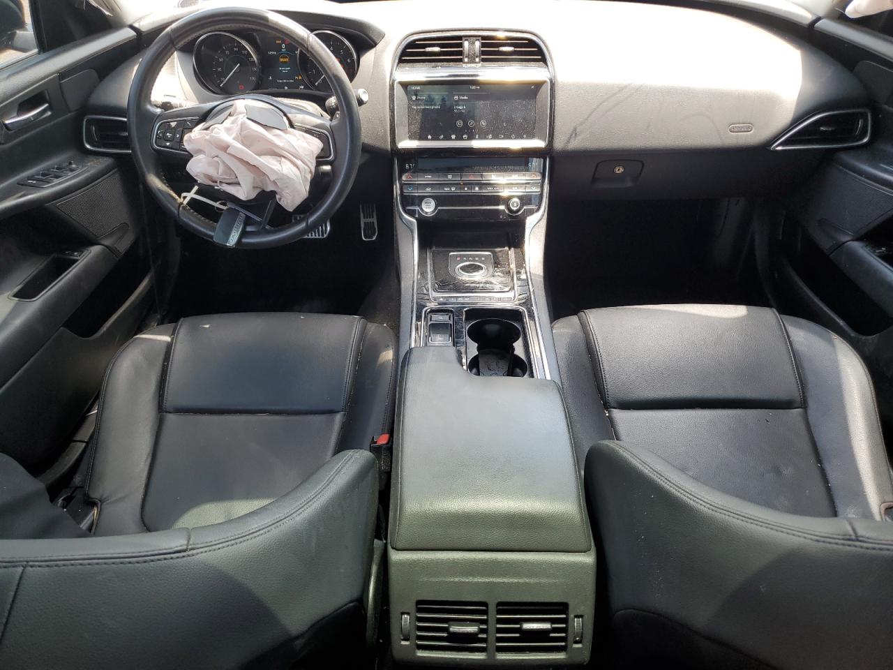 2019 Jaguar Xe VIN: SAJAS4FX8KCP52882 Lot: 57982975