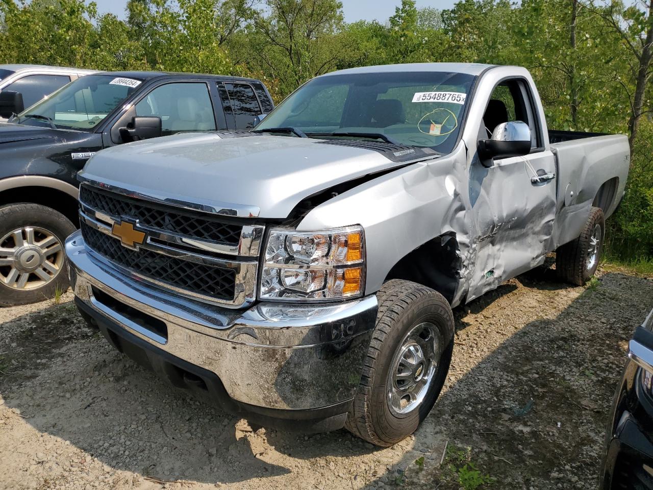 2013 Chevrolet Silverado K2500 Heavy Duty продається в Lansing, MI - Side