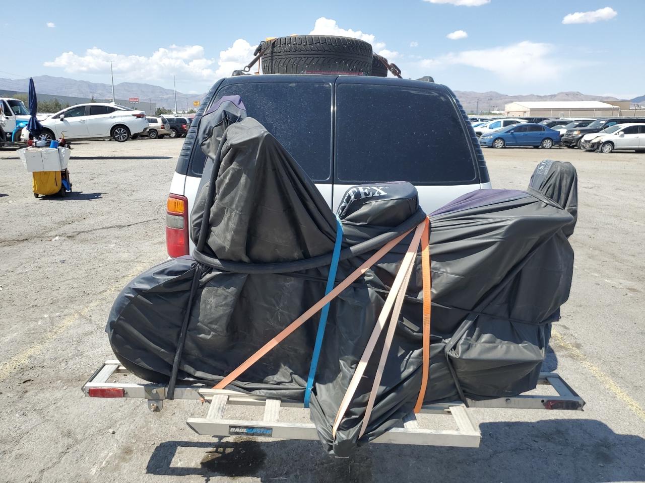 2003 Chevrolet Suburban C1500 VIN: 3GNEC16T83G155598 Lot: 92462285