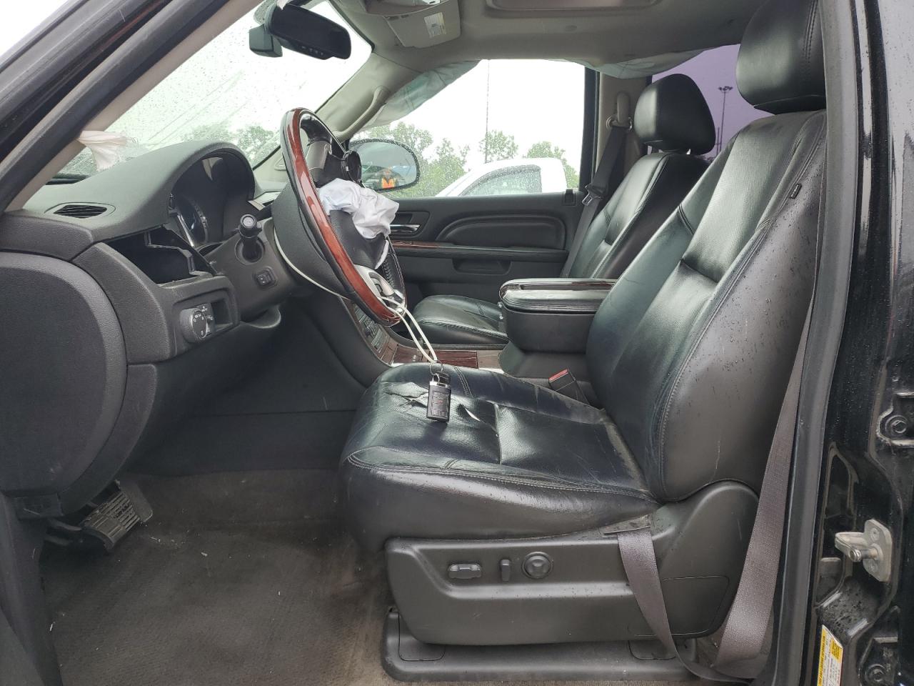2011 Cadillac Escalade Esv Luxury VIN: 1GYS4HEF6BR195460 Lot: 61004875