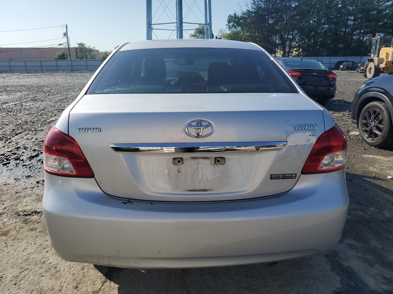 2008 Toyota Yaris VIN: JTDBT923681205307 Lot: 60870915