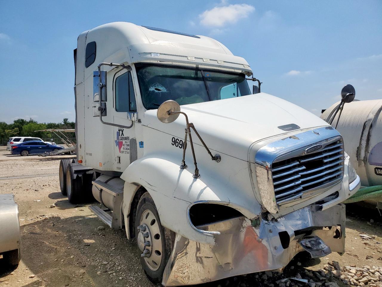 Grand Prairie, TX에서 판매 중인 2001 Freightliner Columbia 120 Semi Truck - All Over