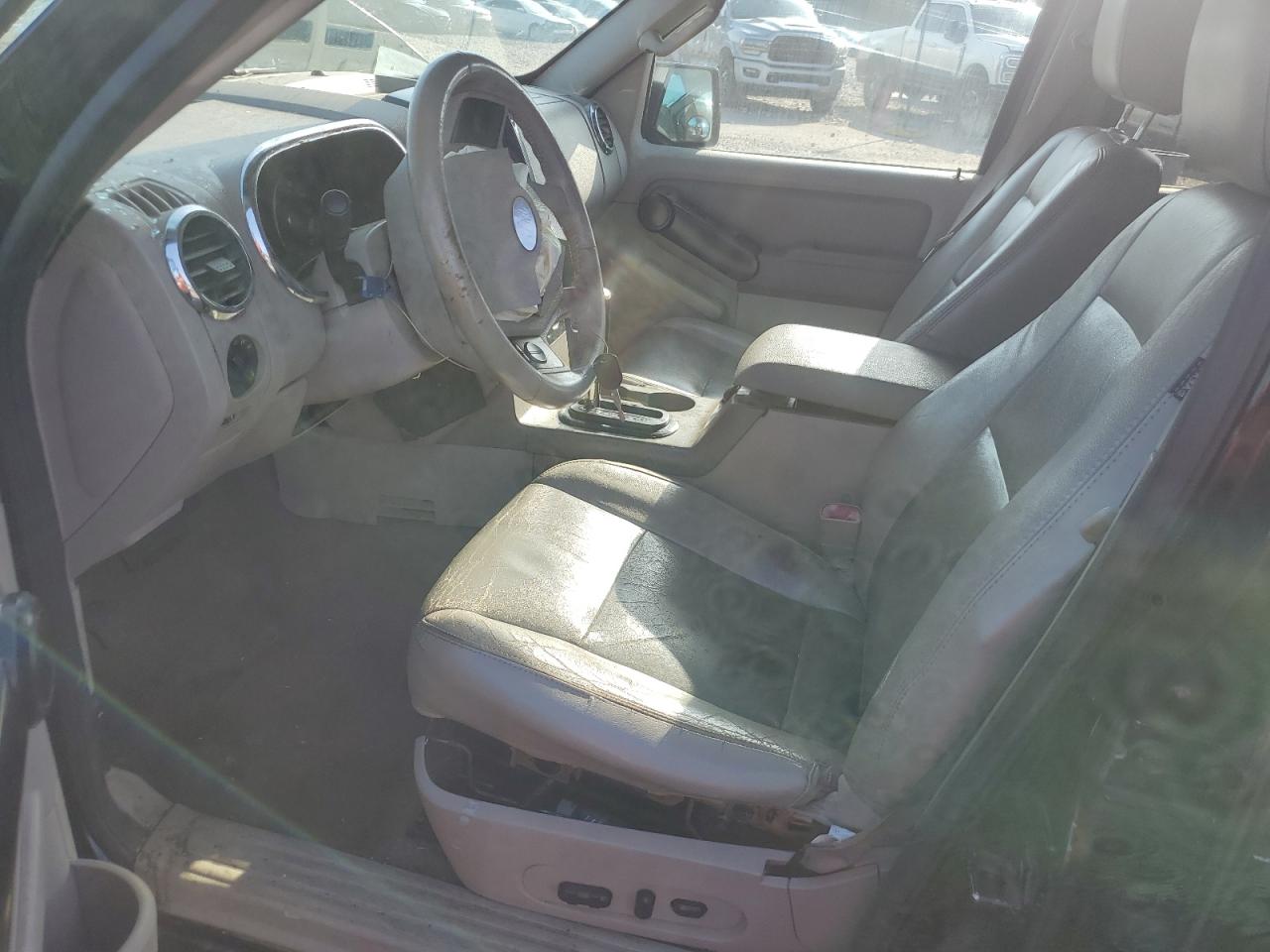 2007 Ford Explorer Xlt VIN: 1FMEU63E47UB46713 Lot: 61844135