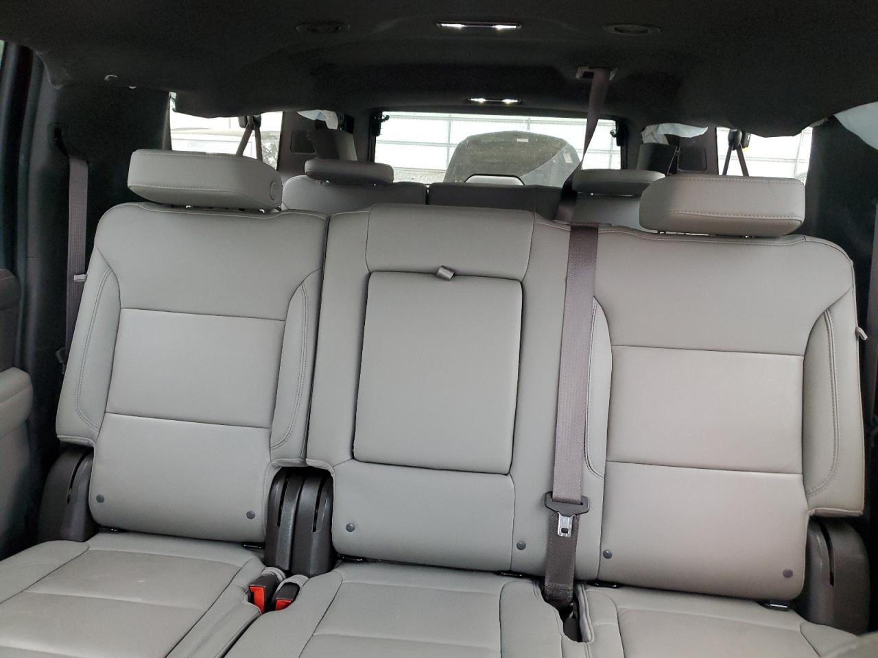 2022 Chevrolet Suburban K1500 Lt VIN: 1GNSKCKD0NR322362 Lot: 59576405