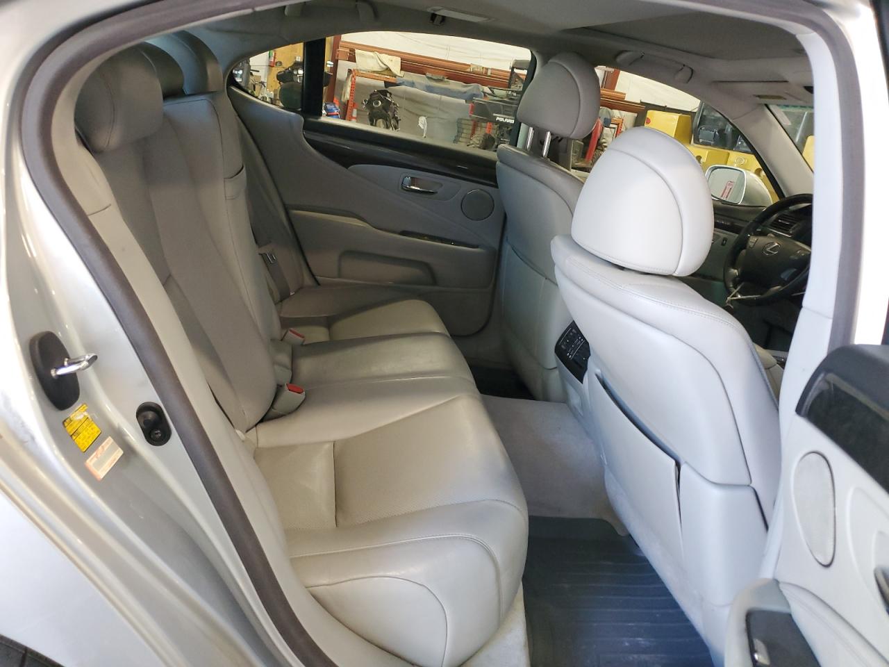 2009 Lexus Ls 460 VIN: JTHCL46F695003734 Lot: 62080255
