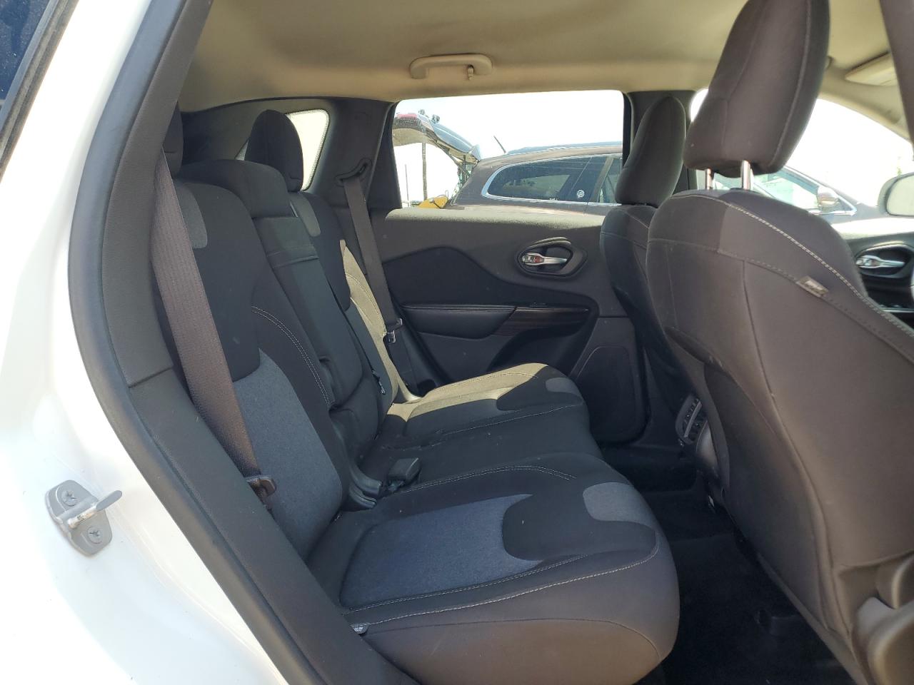 JEEP GRAND CHER 2014 VIN 1C4PJMCS9EW223335 фото 11