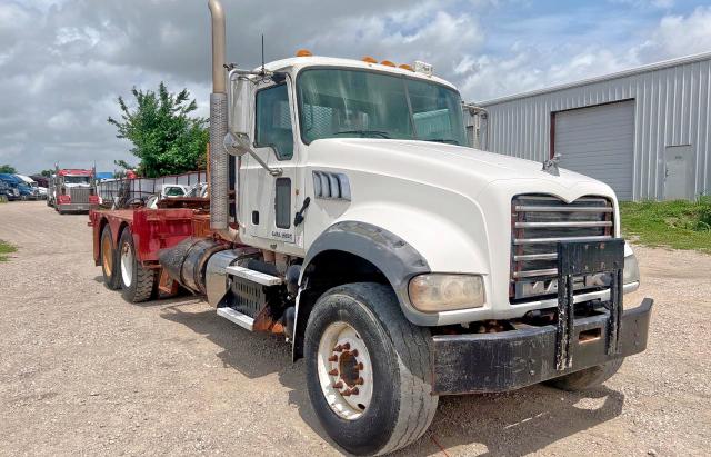 2011 Mack 700 Gu700